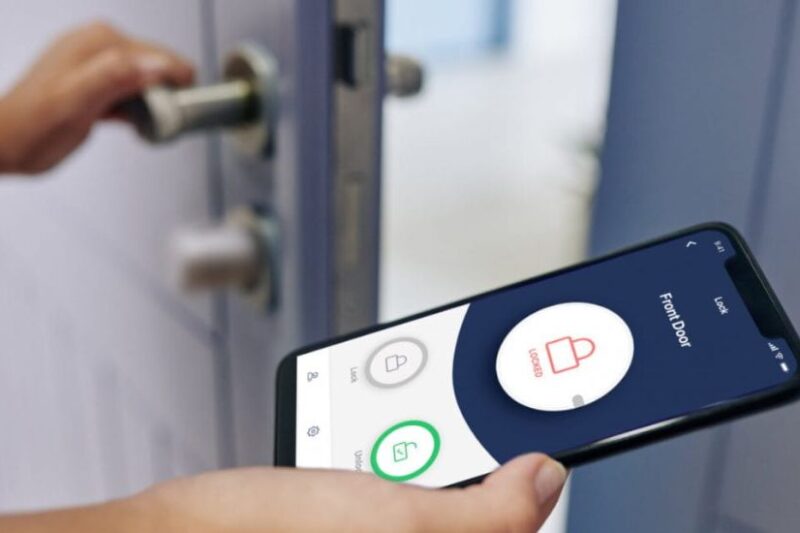 Keyless Entry Explained: How Electronic Door Locks Work and Where They Make the Most Sense