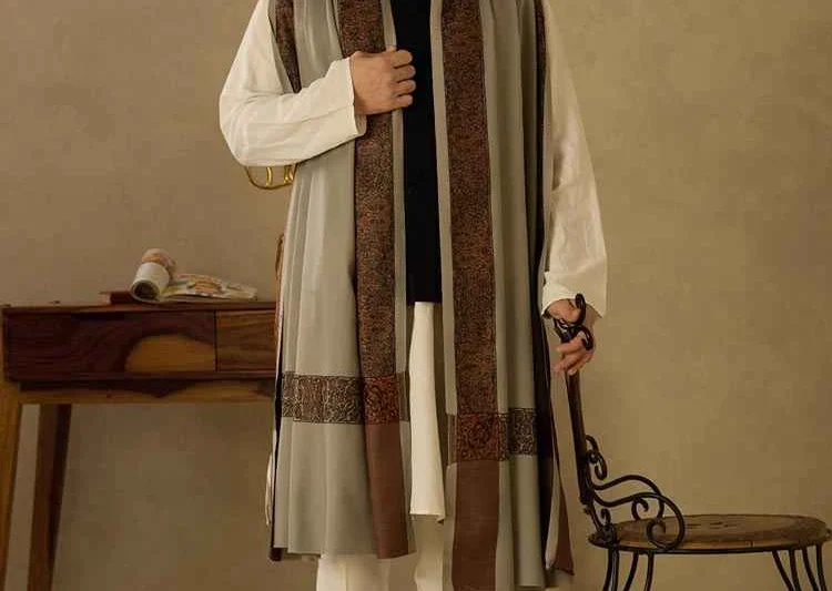 Shawl for Men: A Straightforward Guide to Picking the Right Fabric and Fit